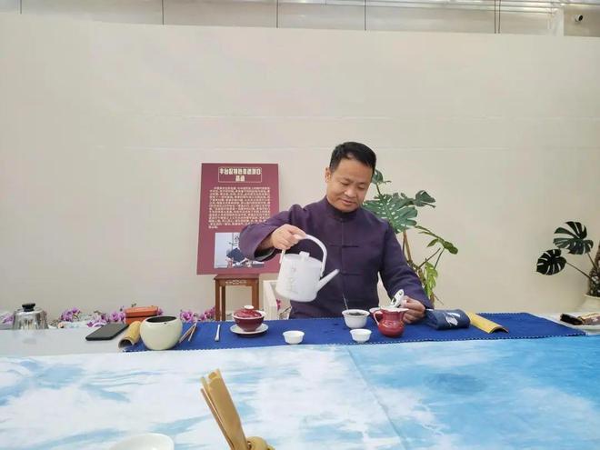 茶艺草编……在丰台“沉浸式”体验非遗→(图1)
