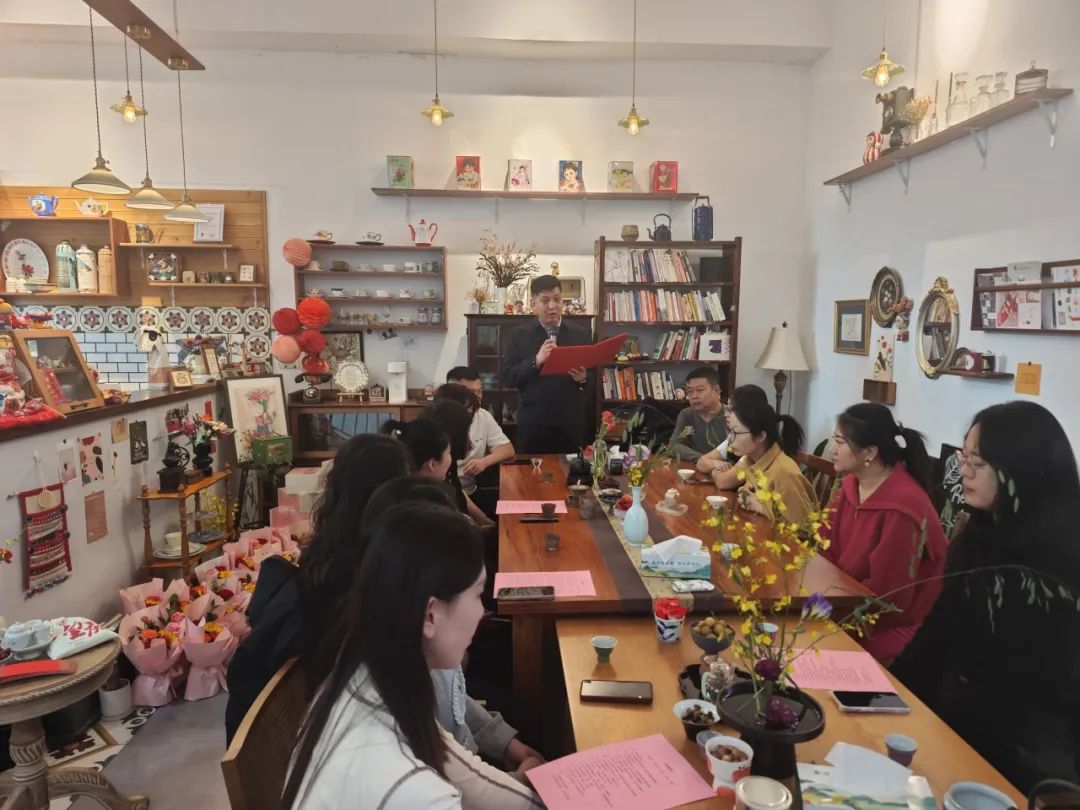 鄂尔多斯市生态环境局康巴什区分局开展党建聚人心茶韵映初心汇聚巾帼心主题党日活动(图2)