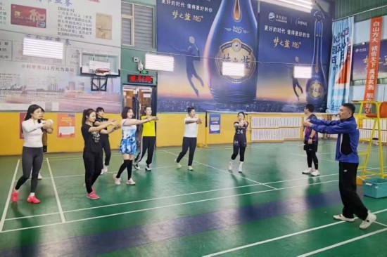 “白天追光晚上逐梦”职工夜校解锁美好生活(图3)