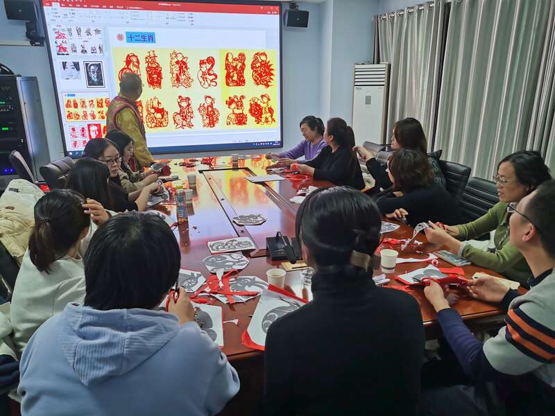 河北丰宁青年夜校多元服务赋能青春成长(图1)