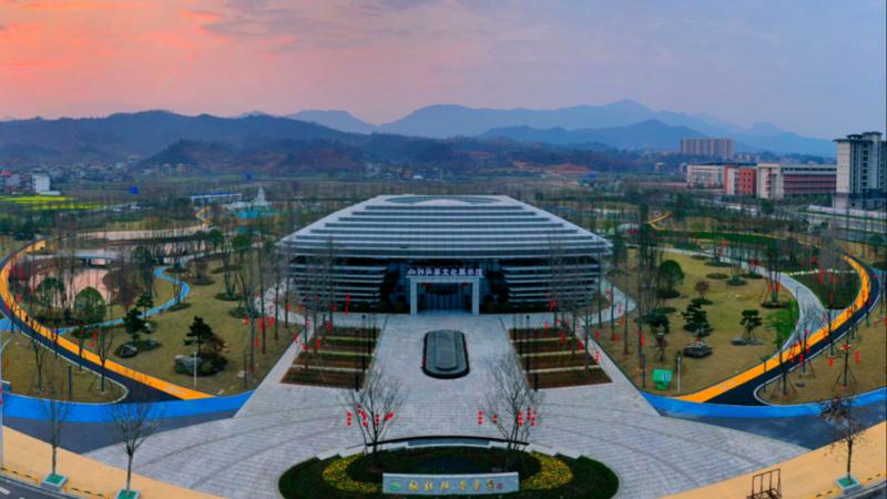 jbo竞博官网江西遂川：茶旅融合绘新景茶香四溢引客来(图1)