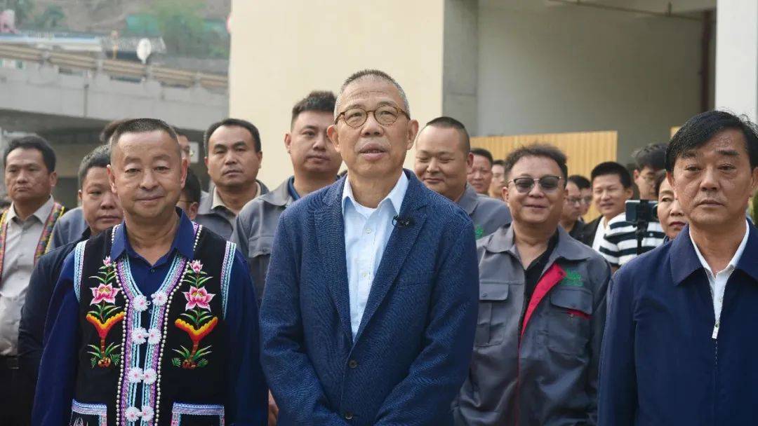 jbo竞博官网钟睒睒给云南茶农“上分”(图3)