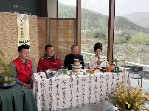 非遗茶艺×现代物流：京东快递打造春茶出山“最快双通jbo竞博登录道”(图2)