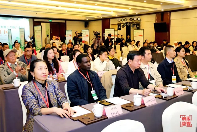 共品中国春天的第一杯茶｜2025泸州·纳溪特早茶新茶上市推介活动在成都举行(图5)