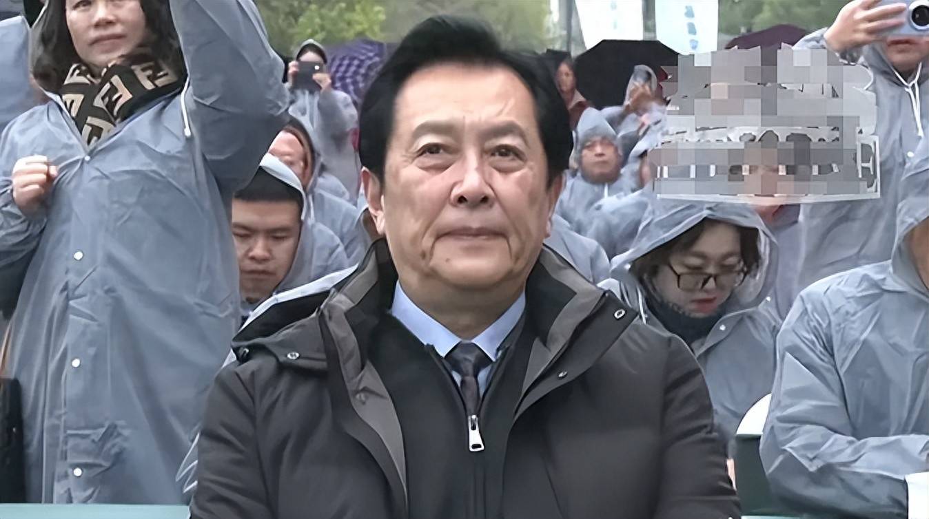 唐国强代言狗牯脑茶jbo竞博入口这名字到底要不要改？网友吵翻了(图3)