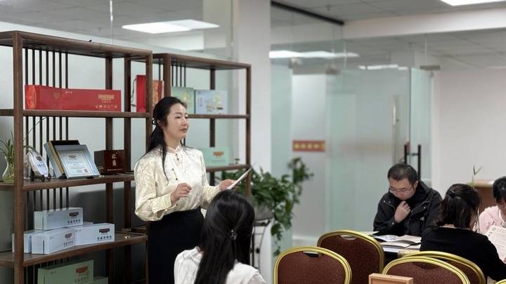 茶香氤氲文化共赏中茶贵旅举行茶文化品鉴活动(图1)