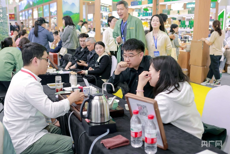 特色春茶集中亮相 北京国际茶业及茶艺博览会开幕(图2)