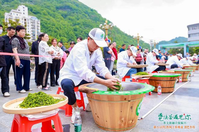 手工制茶拼技艺茶艺传承守匠心(图2)
