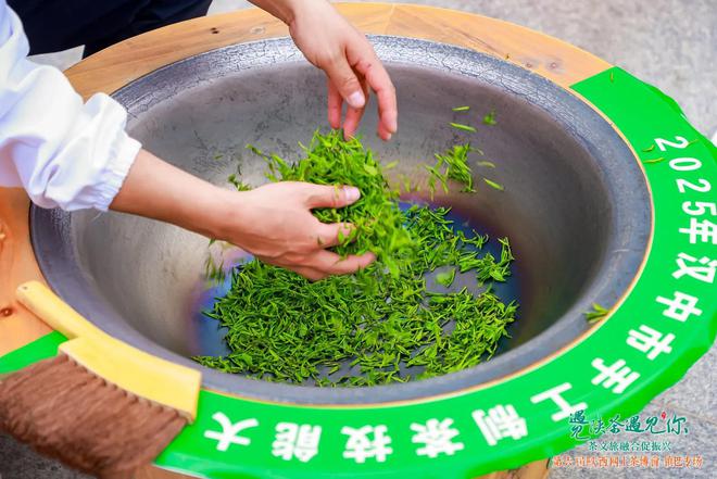 手工制茶拼技艺茶艺传承守匠心(图4)